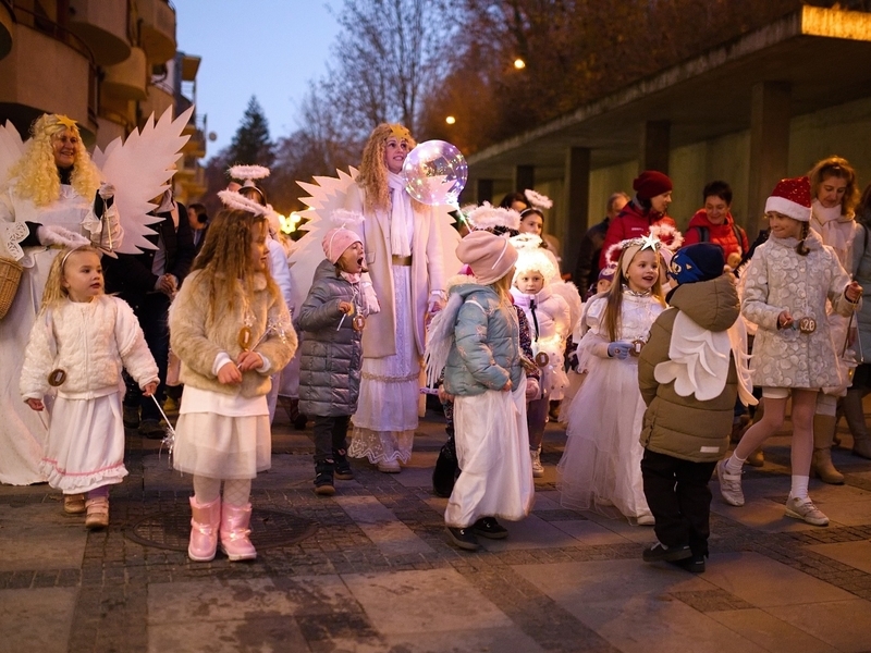 Svolávání andělů v Luhačovicích znovu rozzáří náměstí Svolávání andělů v Luhačovicích znovu rozzáří náměstí