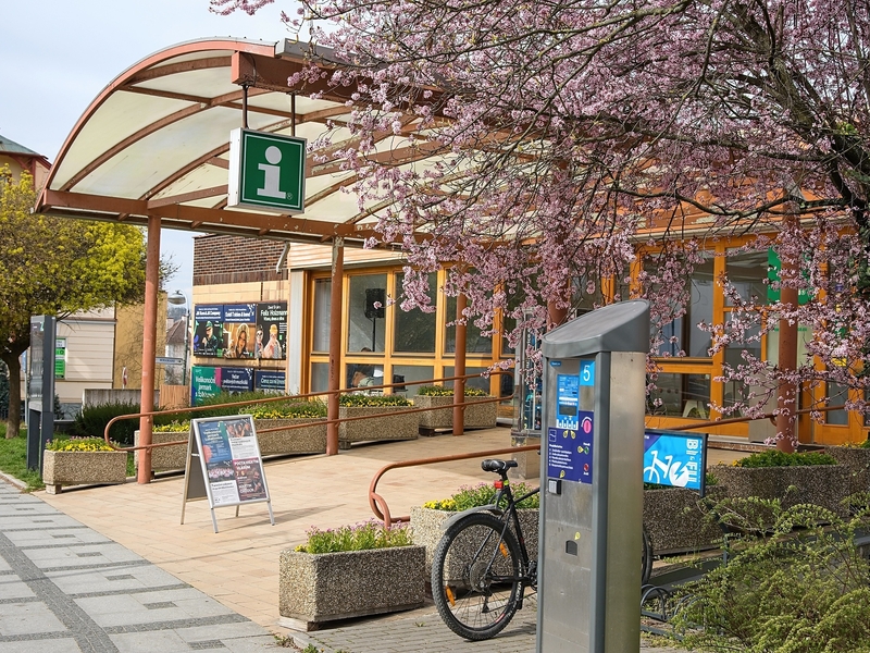 Městské turistické a informační centrum v Luhačovicích přivítalo recepční z celého města Městské turistické a informační centrum v Luhačovicích přivítalo recepční z celého města