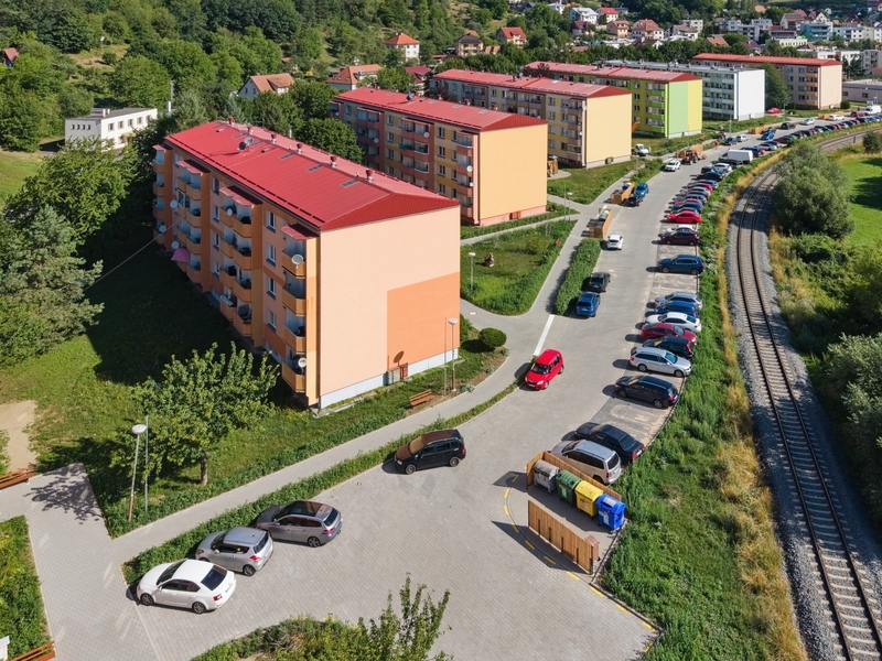 Zahradní čtvrť v Luhačovicích má novou podobu. Rekonstrukce za téměř 23 milionů korun je dokončena Zahradní čtvrť v Luhačovicích má novou podobu. Rekonstrukce za téměř 23 milionů korun je dokončena